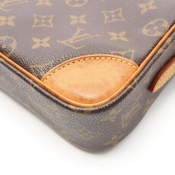 LOUIS VUITTON Brown Monogram Leather Shoulder Bag - Picture 7 of 10